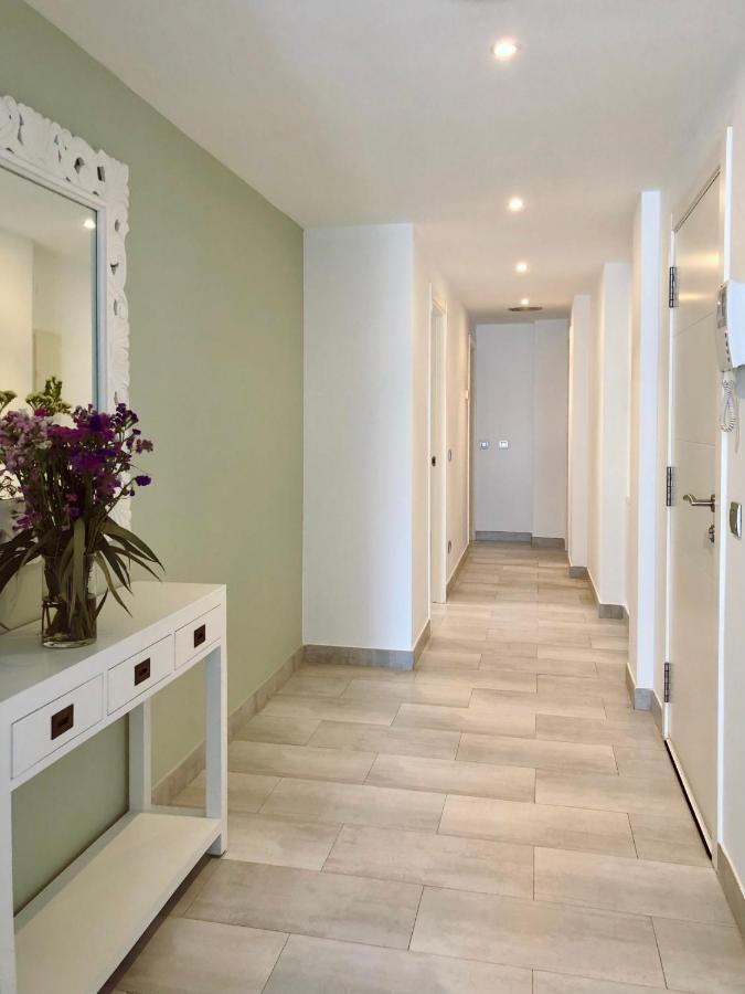 Apartaments El Cine Roses Ngoại thất bức ảnh