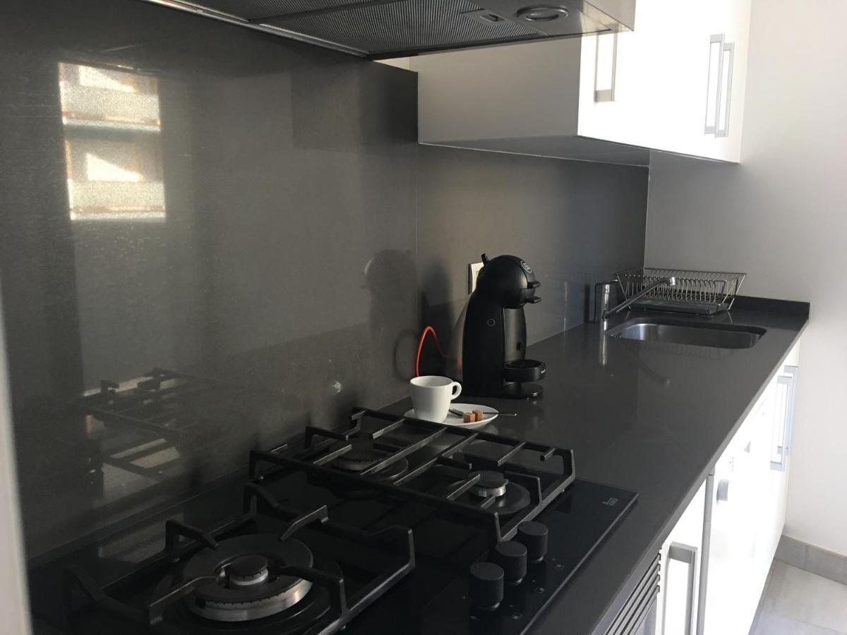 Apartaments El Cine Roses Ngoại thất bức ảnh