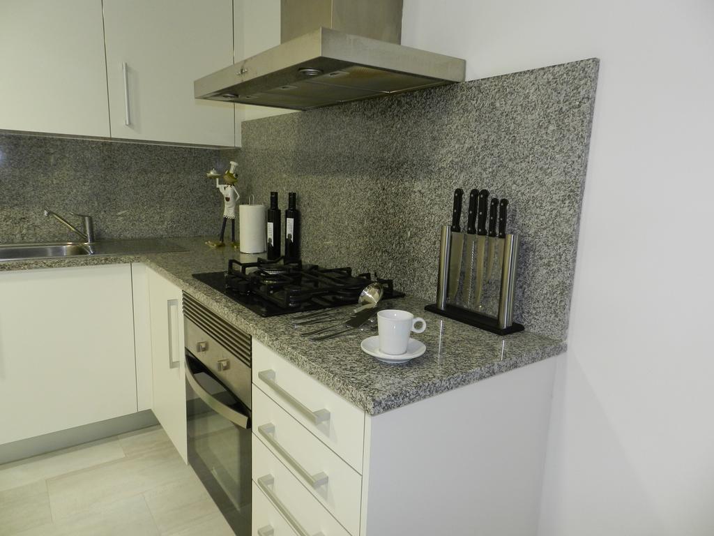 Apartaments El Cine Roses Ngoại thất bức ảnh